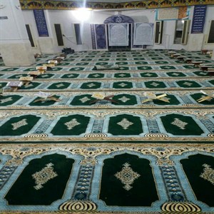 نصب سجاده فرش مخصوص مسجد در شهرستان بم در تاریخ  1397/03/09
