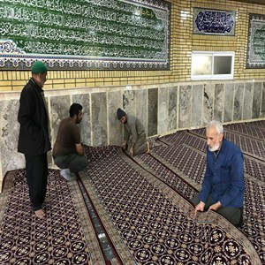 آماده سازی و نصب فرش مسجد تشریفاتی در ساری 1397/01/30