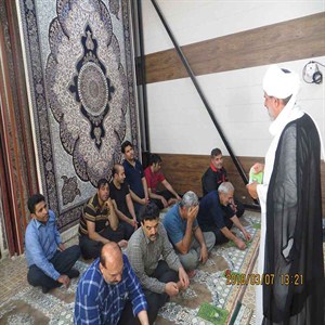 إجراء الصلاة في شركة سجاد على سجادة المسجد