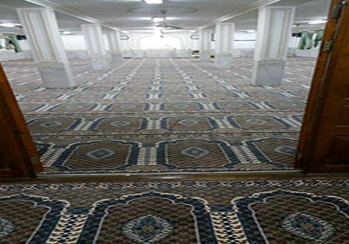 المسجد والسجاد الوعرة