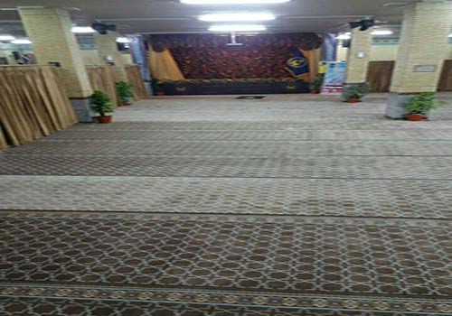 نصب فرش سجاده ای تشریفاتی در قزوین